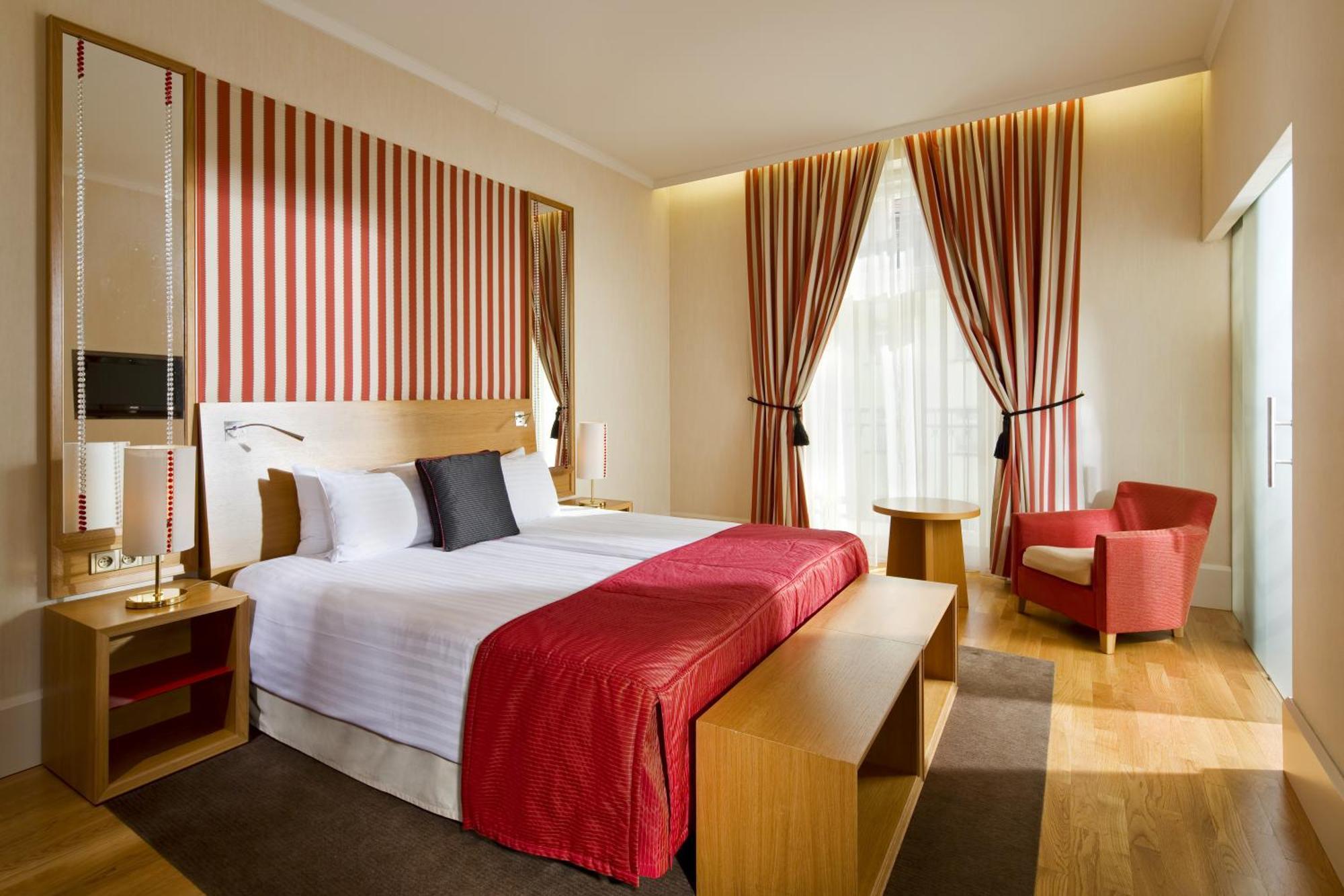 Superior Double or Twin Room,1318850920:JPEG