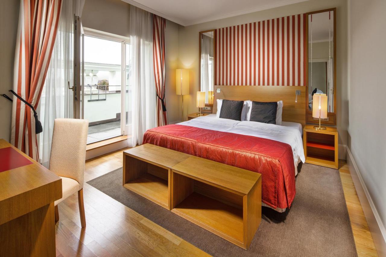Superior Double or Twin Room,1278354559:JPEG